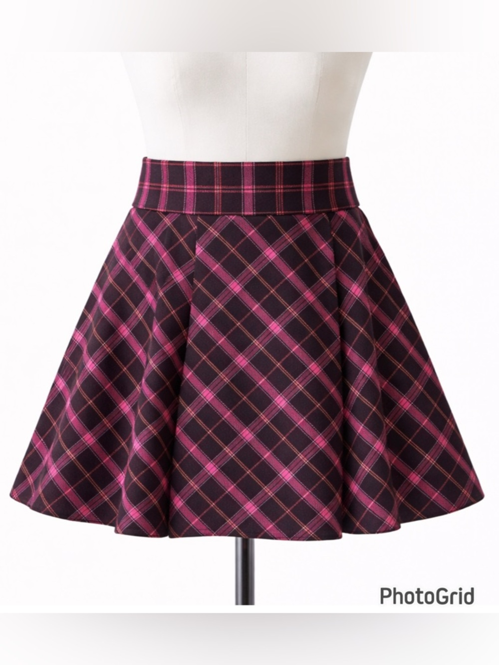 Apostrophe Black and Pink Plaid and Pleated Skater Skirt